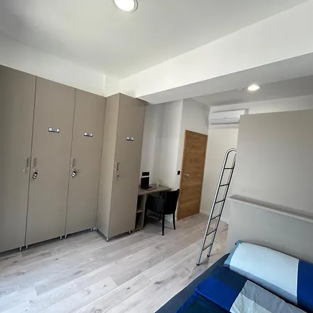 Vandrarhem Hostelum Umag