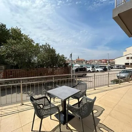 Vandrarhem Hostelum Umag